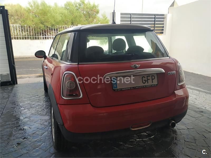 Usado Mini Cooper 120 CV (88 kW) 2008 Rojo Utilitario