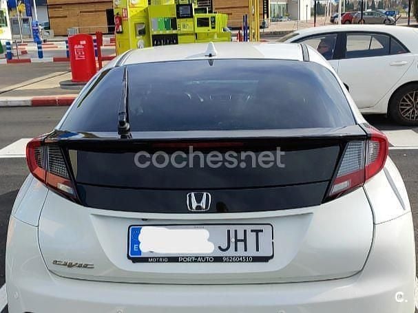Usado Honda Civic Elegance 120 CV (88 kW) 2015 Blanco Berlina