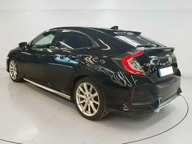 Usado Honda Civic Elegance 120 CV (88 kW) 2020 Negro Berlina