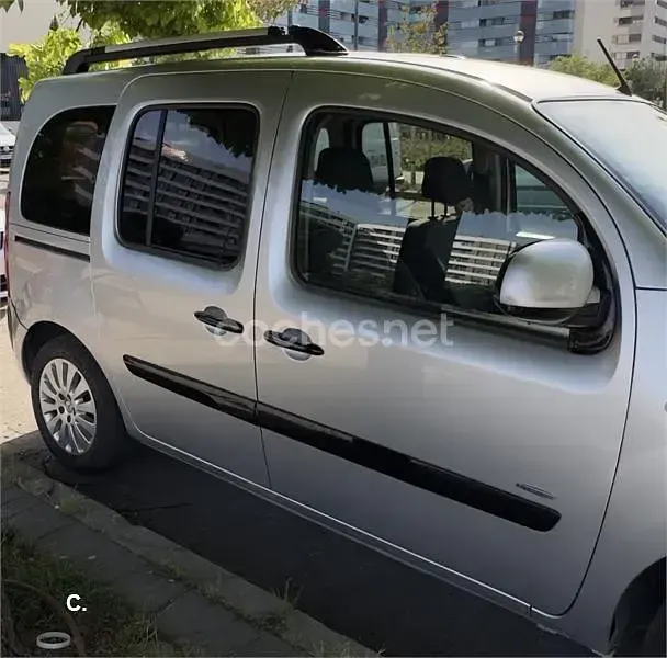 Usado Mercedes Citan 109 90 CV (66 kW) 2015 Gris / plata Familiar