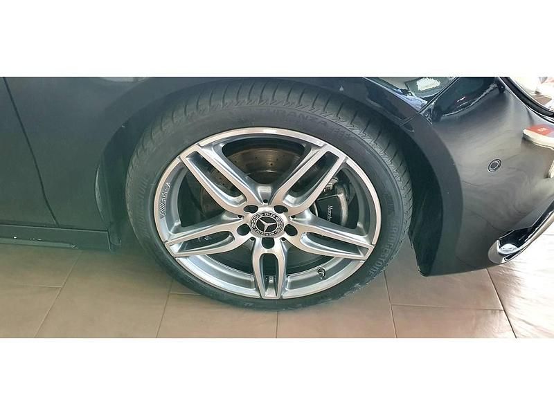 Usado Mercedes CLA220 177 CV (130 kW) 2017 Negro Berlina