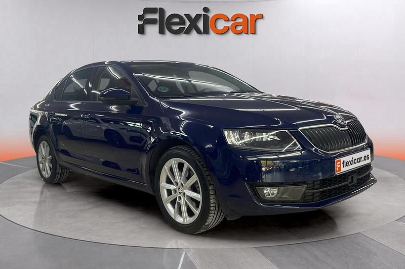 Azul Usado 2016 Skoda Octavia Ambition Utilitario | 11.890 € (Precio justo) - Imagen 1/4