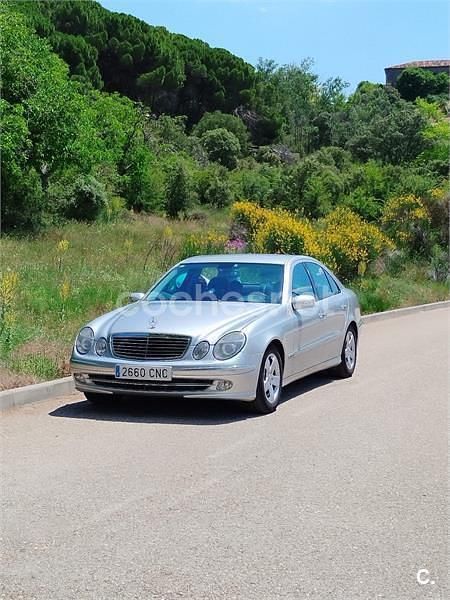 Gris / plata Usado 2003 Mercedes E270 Avantgarde Berlina | 6200 € (Un poco caro) - Imagen 1/4
