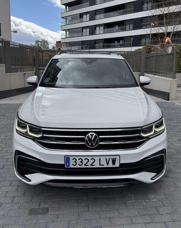 Usado VW Tiguan R-line 150 CV (110 kW) 2022 Blanco SUV