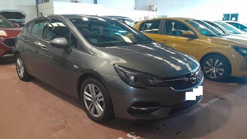 Usado Opel Astra GS Line 131 CV (96 kW) 2020 Gris Utilitario