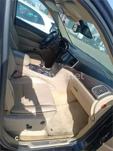 Usado Jeep Grand Cherokee Overland 250 CV (183 kW) 2013 Negro SUV