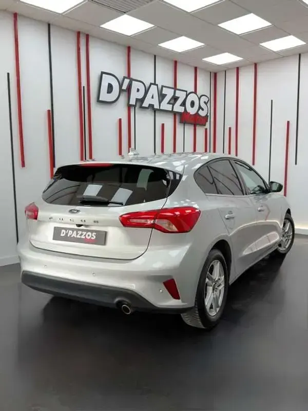 Usado Ford Focus Active 120 CV (88 kW) 2021 Gris Utilitario