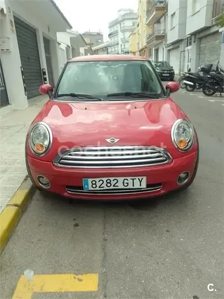Usado Mini ONE 75 CV (55 kW) 2010 Rojo Utilitario