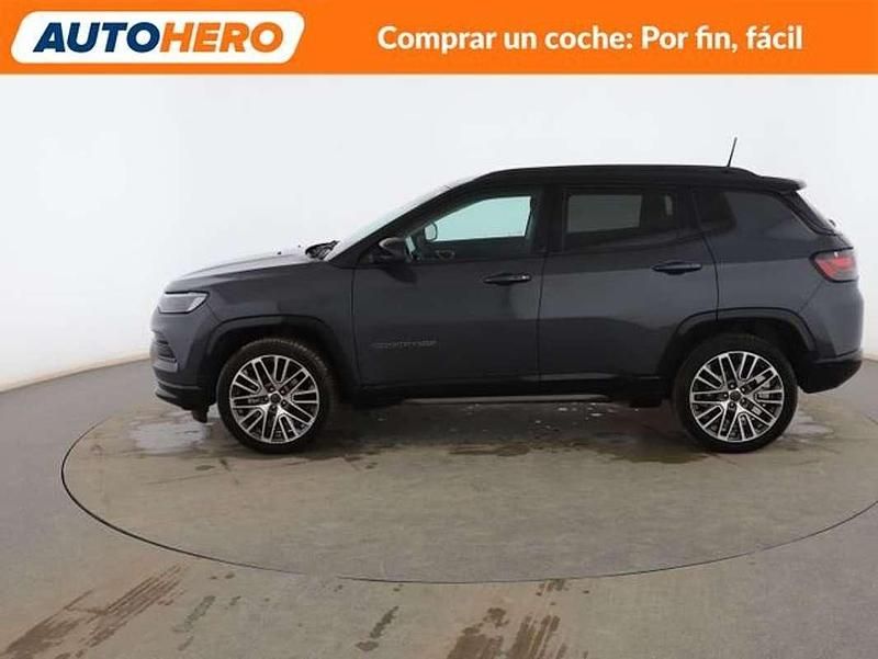 Usado Jeep Compass Summit 131 CV (96 kW) 2024 Gris SUV