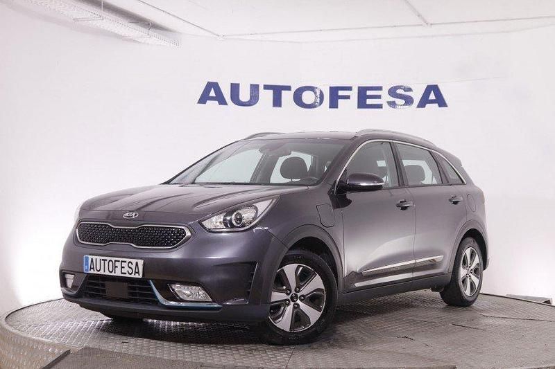 Usado Kia Niro 141 CV (103 kW) 2017 Gris SUV