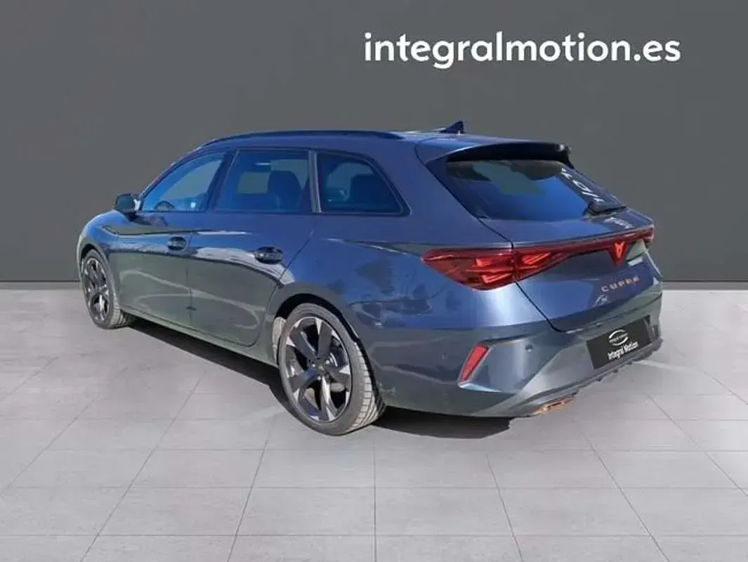 Usado Cupra Leon 204 CV (150 kW) 2025 Blanco Utilitario