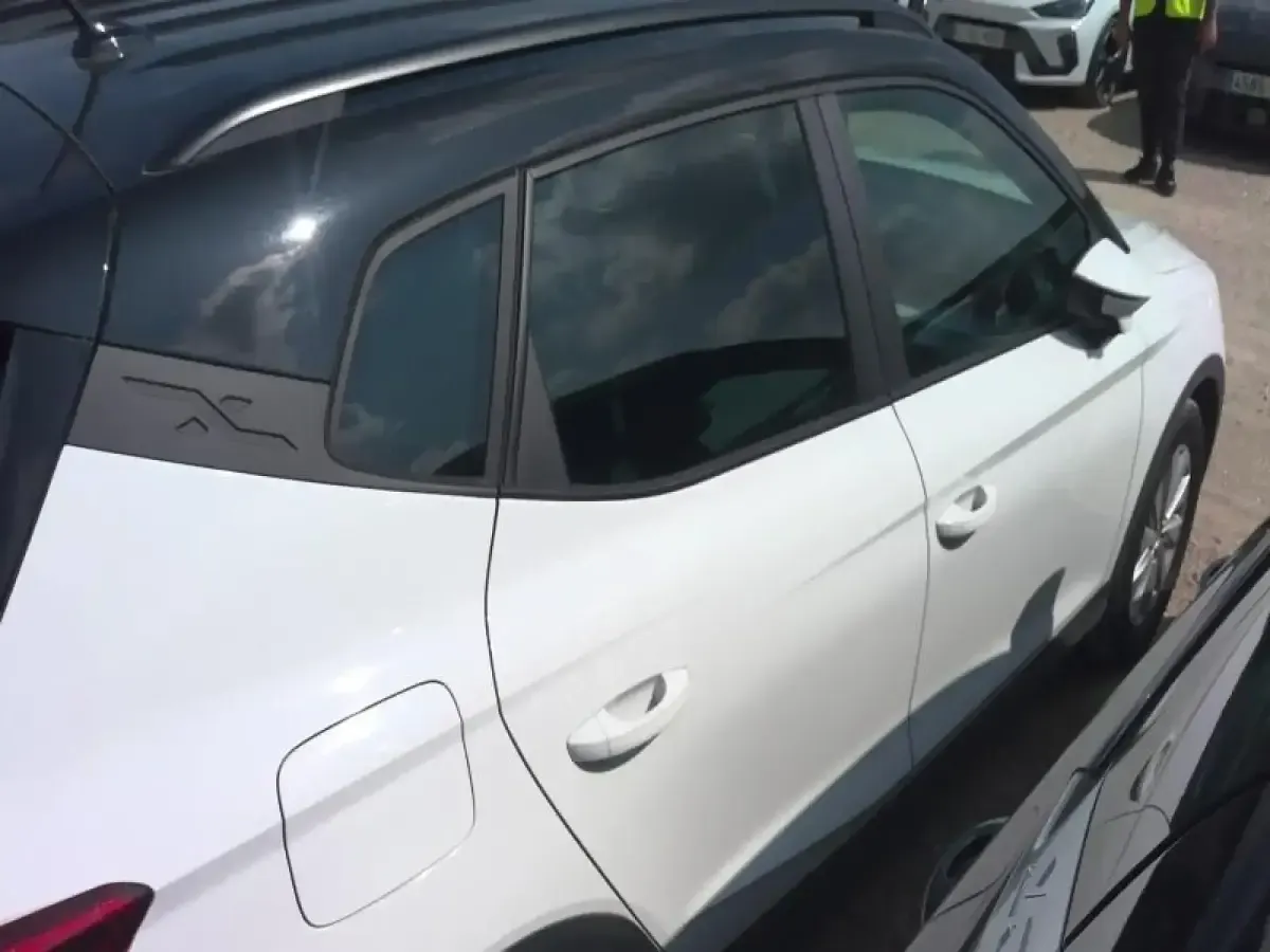 Usado Seat Arona Style 115 CV (84 kW) 2025 Blanco SUV