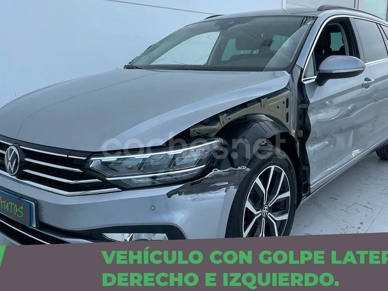 Gris / plata Usado 2022 VW Passat Executive Familiar | 17.500 € - Imagen 1/4