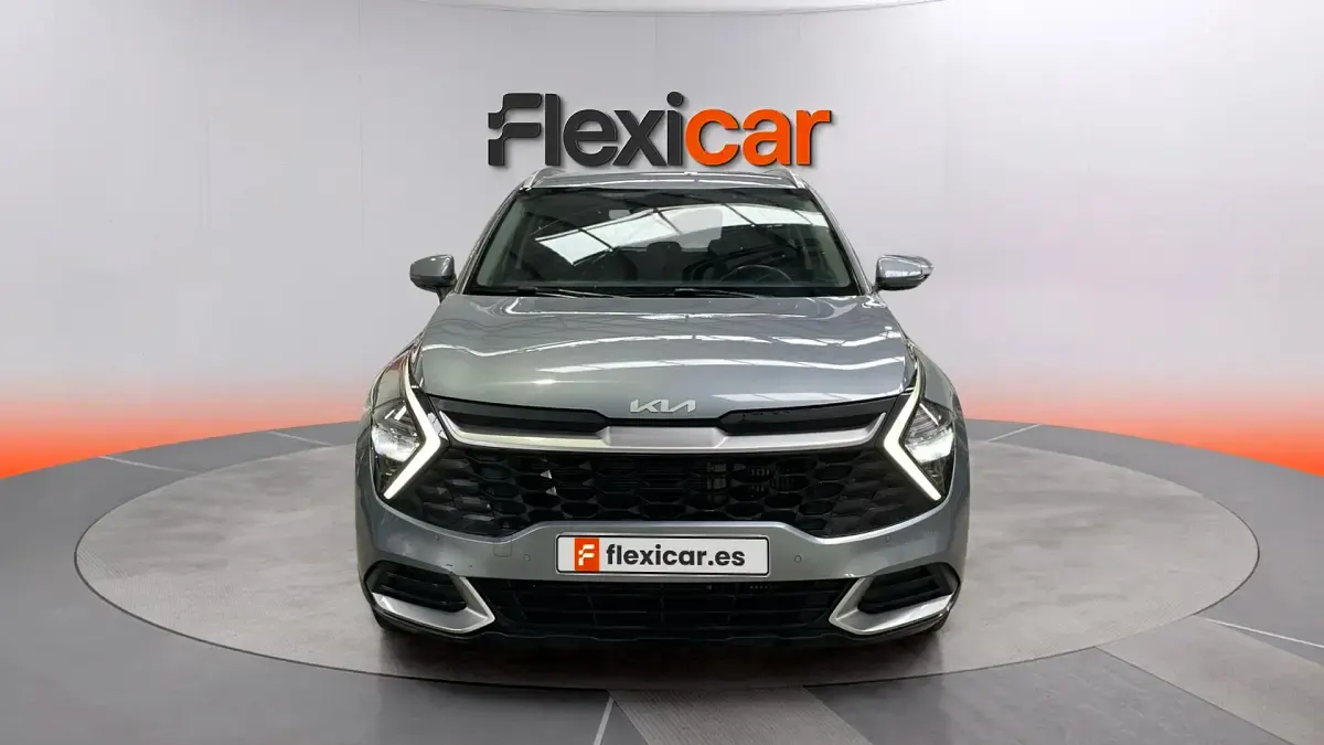 Usado Kia Sportage 136 CV (100 kW) 2023 Gris SUV