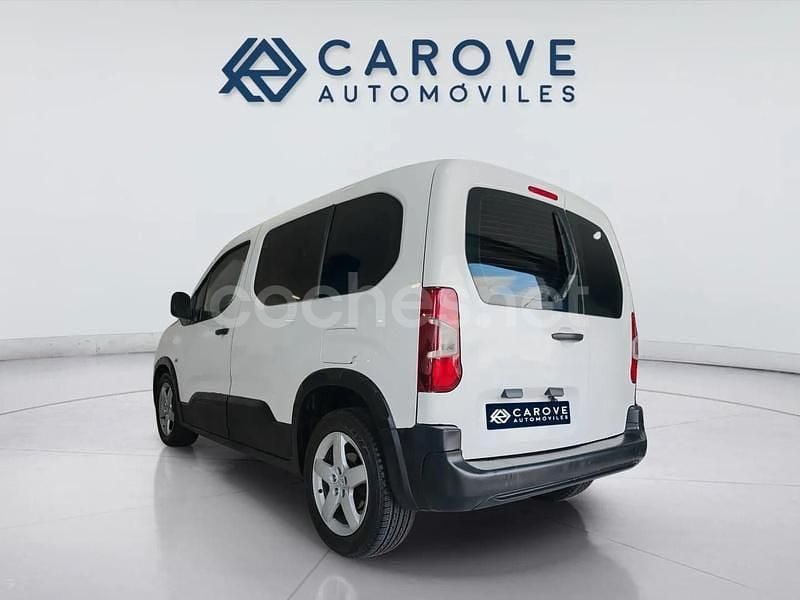 Usado Peugeot Rifter Active 100 CV (73 kW) 2021 Blanco Monovolumen