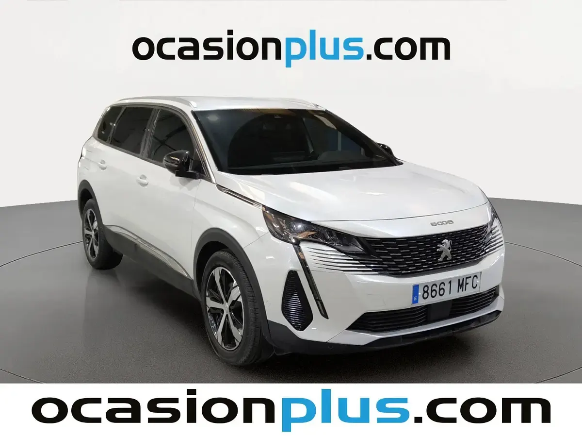 Usado Peugeot 5008 Allure 130 CV (95 kW) 2023 Blanco SUV