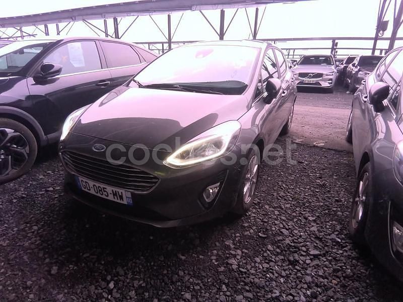 Usado Ford Fiesta ST-Line 95 CV (69 kW) 2022 Gris / plata Berlina