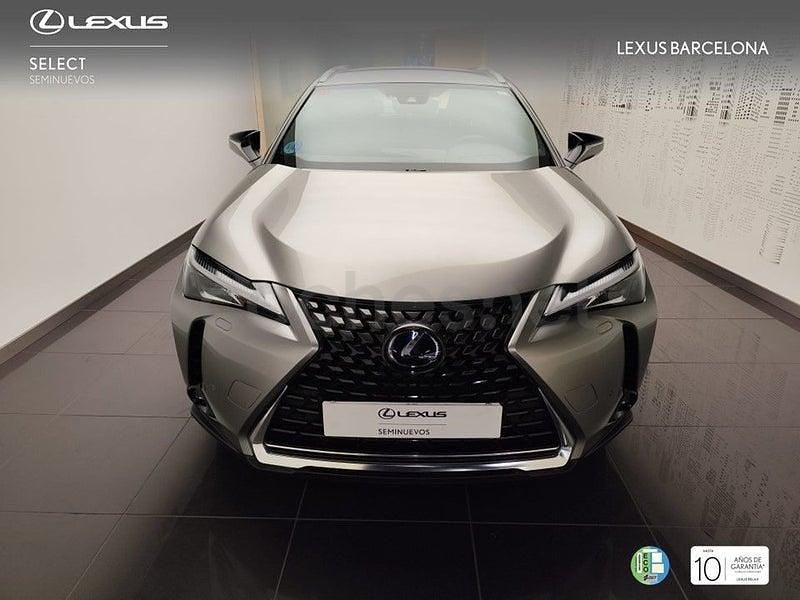 Usado Lexus UX 184 CV (135 kW) 2022 Gris / plata SUV