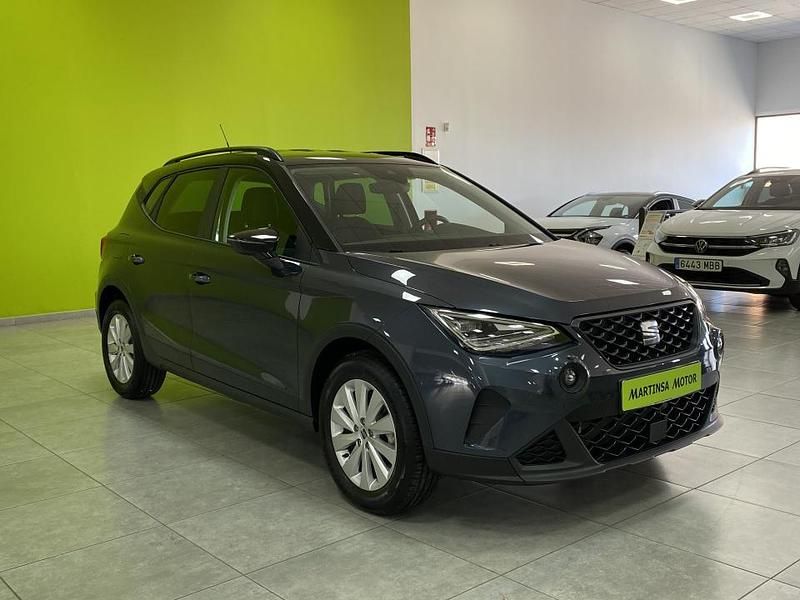 Usado Seat Arona Style 115 CV (84 kW) 2025 Gris SUV