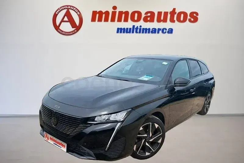 Usado Peugeot 308 SW Allure 130 CV (95 kW) 2023 Negro Familiar
