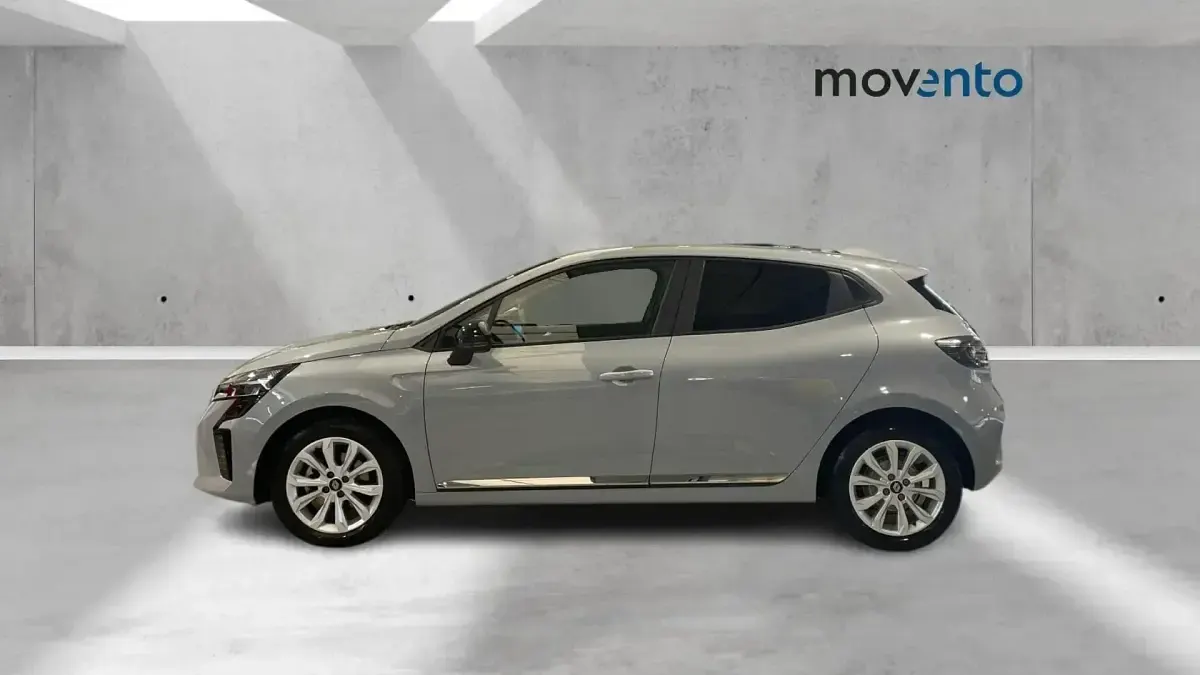 Usado Renault Clio V Evolution 100 CV (73 kW) 2025 Gris Berlina