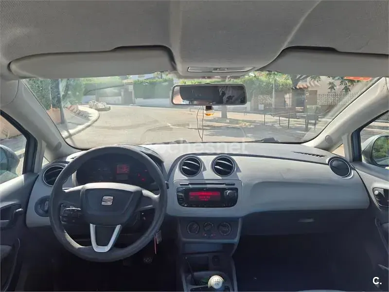 Usado Seat Ibiza Style 85 CV (62 kW) 2008 Azul Berlina