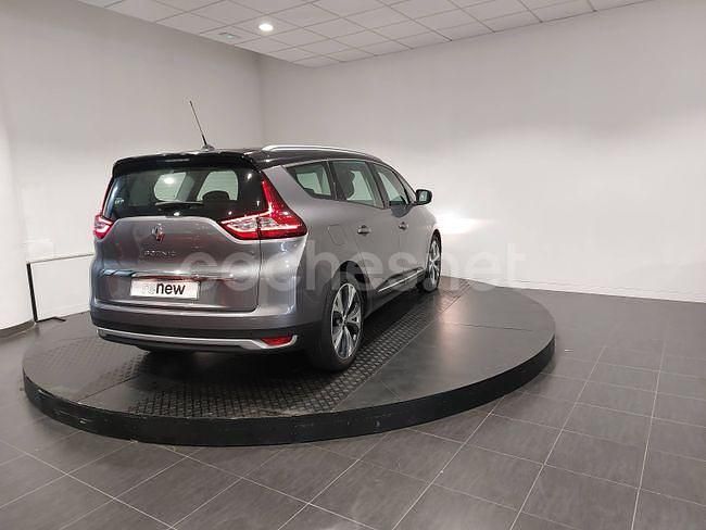 Usado Renault Scénic IV Zen 130 CV (95 kW) 2017 Gris / plata Monovolumen