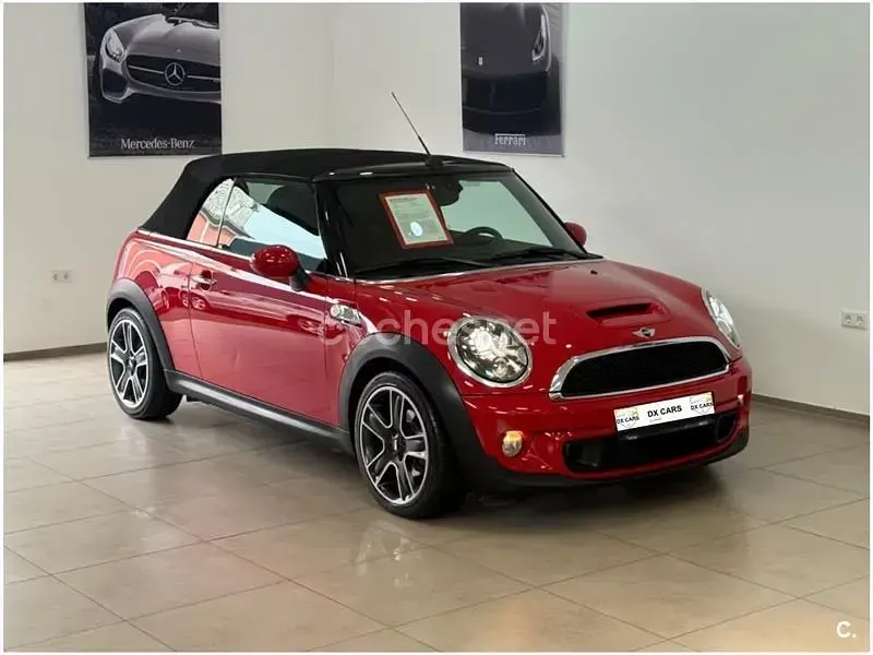 Usado Mini Cooper SD Cabriolet 143 CV (105 kW) 2014 Rojo Descapotable