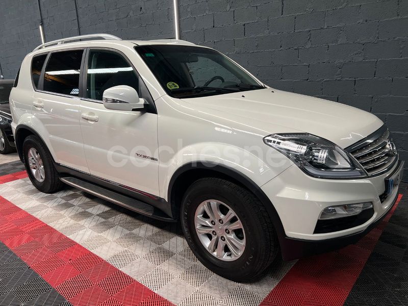 Blanco Usado 2014 Ssangyong Rexton Premium Plus SUV | 9990 € - Imagen 1/4