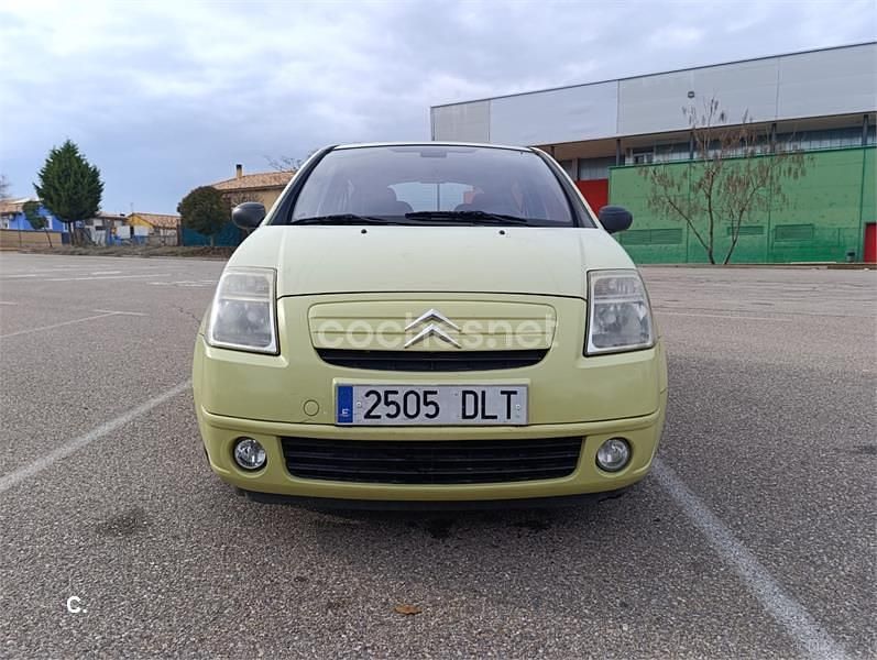 Usado Citroën C2 70 CV (51 kW) 2005 Amarillo Utilitario