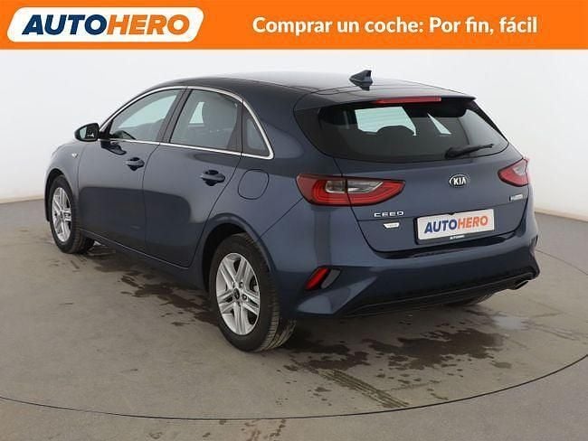 Usado Kia Ceed 136 CV (100 kW) 2021 Azul Utilitario