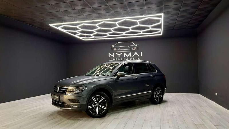 Usado VW Tiguan Sportline 190 CV (139 kW) 2020 Gris / plata SUV