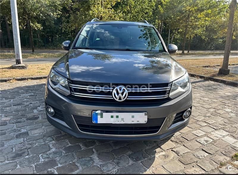 Gris / plata Usado 2014 VW Tiguan Business SUV | 10.900 € (Buen precio) - Imagen 1/2
