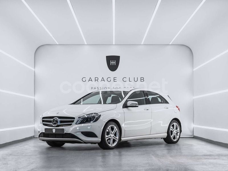 Blanco Usado 2015 Mercedes A180 Urban Berlina | 15.499 € (Precio justo) - Imagen 1/4