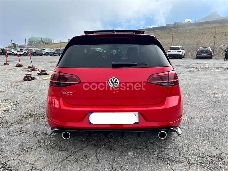 Usado VW Golf VII GTI 245 HP (180 kW) 2019 Vermelho Sedan