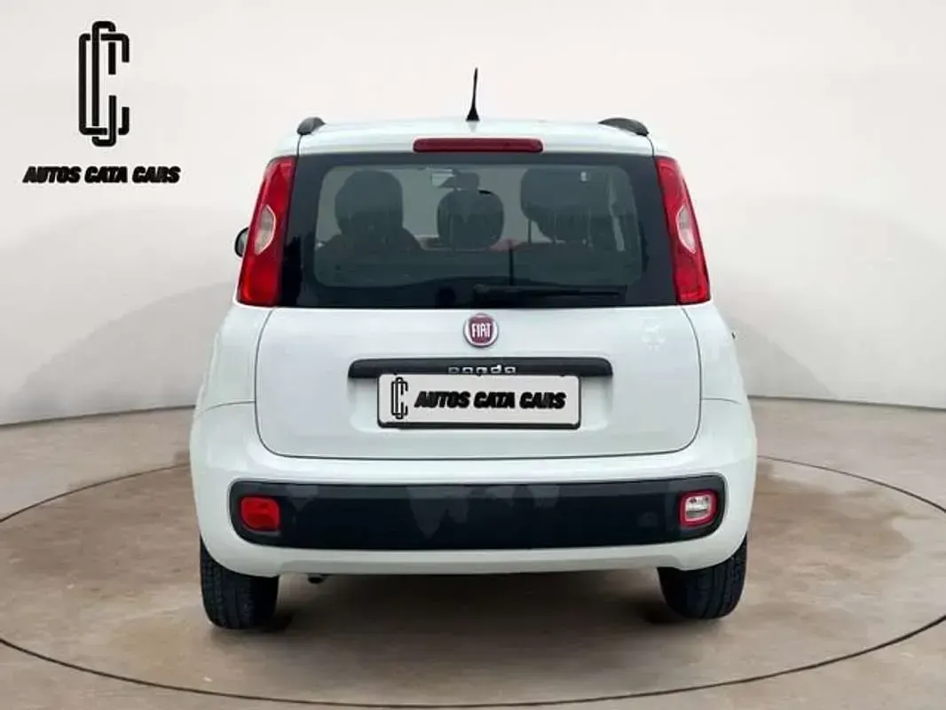 Usado Fiat Panda Lounge 69 CV (50 kW) 2015 Blanco Utilitario