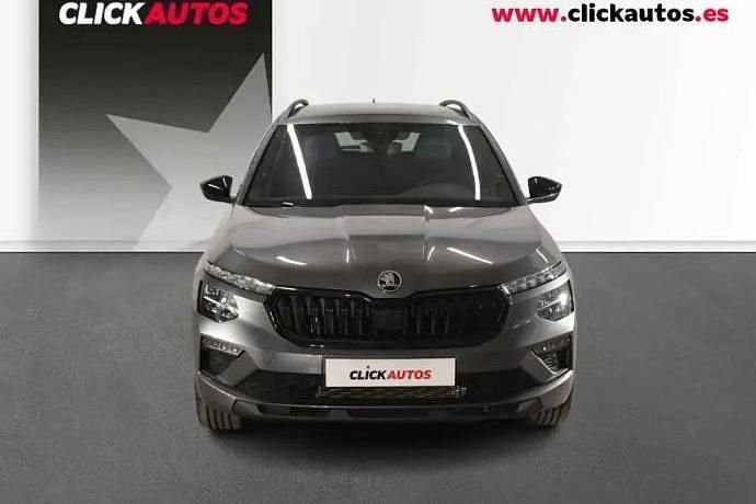 Usado Skoda Kamiq Sport 115 CV (84 kW) 2025 Plata SUV