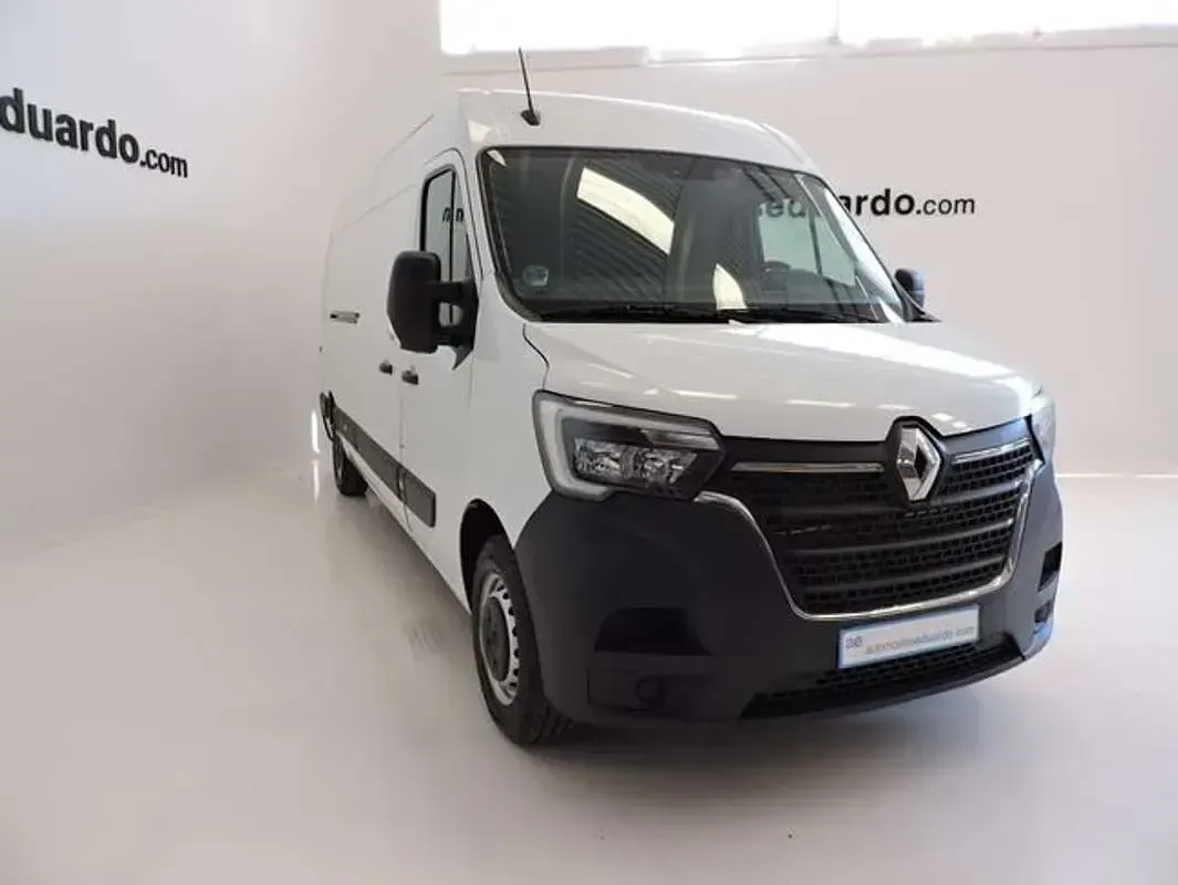 Usado Renault Master 150 CV (110 kW) 2024 Blanco Monovolumen
