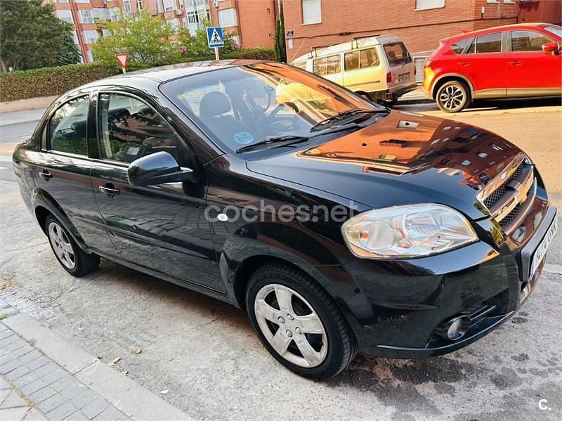 Usado Chevrolet Aveo LT 94 CV (69 kW) 2009 Negro Berlina