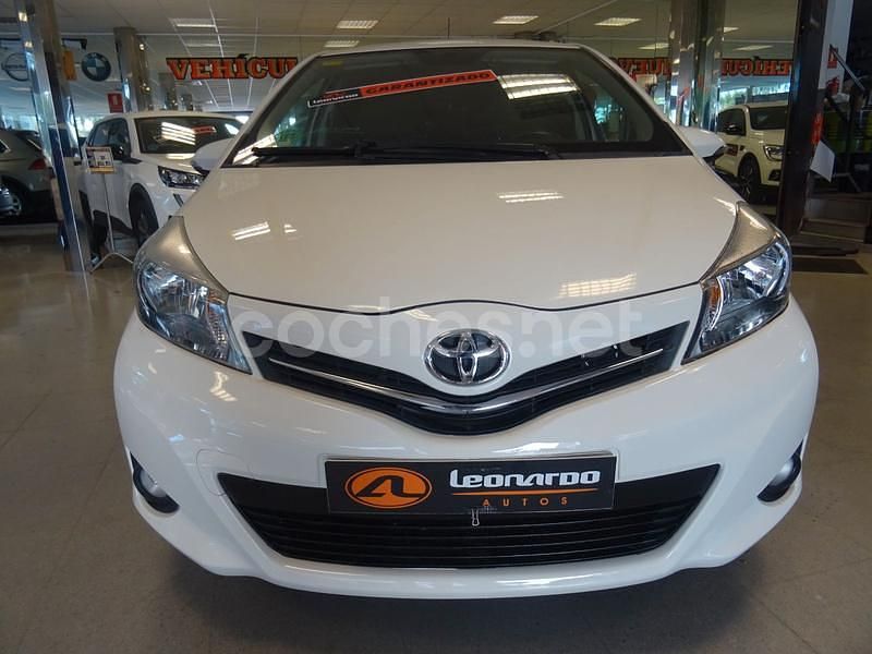 Usado Toyota Yaris Active 99 CV (72 kW) 2011 Blanco Berlina