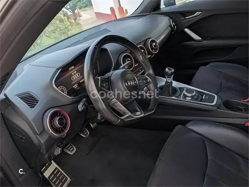 Usado Audi TT S-Line 230 CV (169 kW) 2015 Gris / plata Coupe
