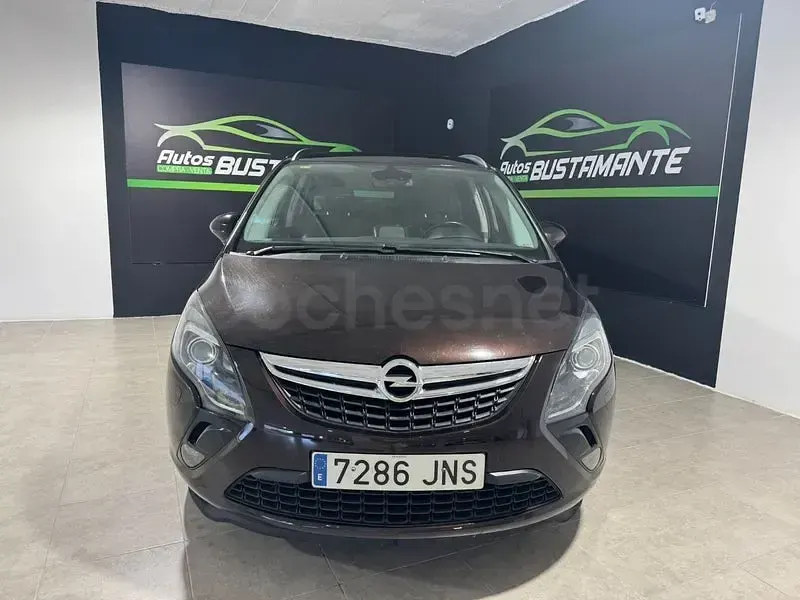 Usado Opel Zafira Tourer Excellence 136 HP (100 kW) 2016 Castanho Monovolume
