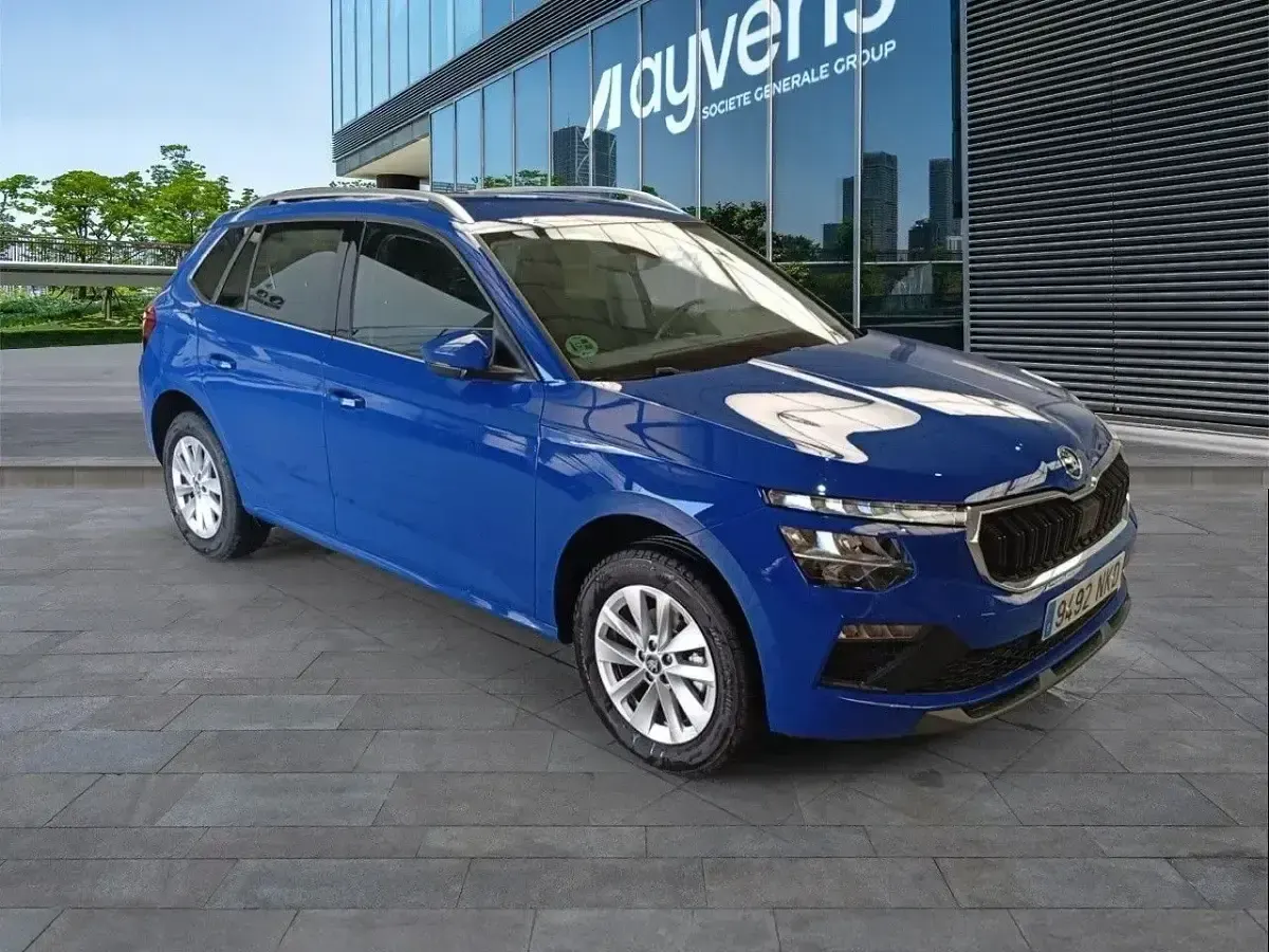 Usado Skoda Kamiq Selection 95 CV (69 kW) 2026 Azul SUV