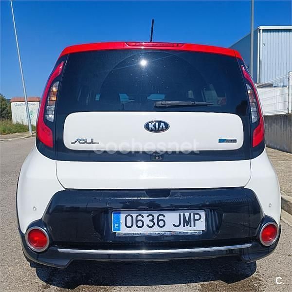 Usado Kia Soul 136 CV (100 kW) 2016 Blanco SUV