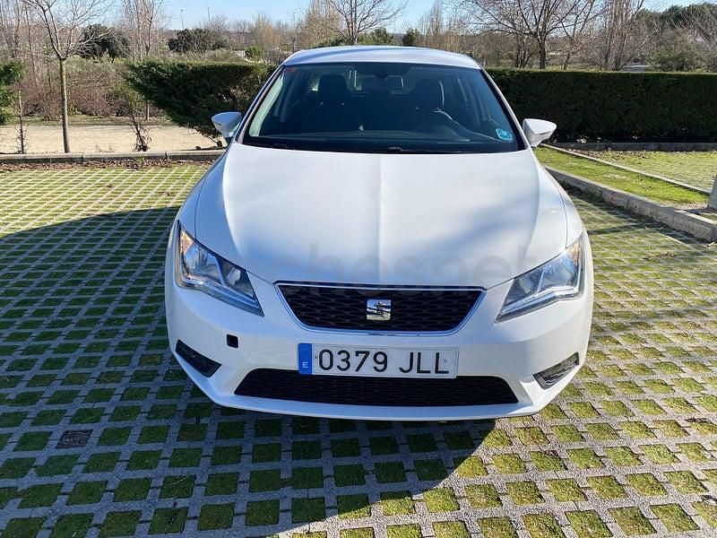 Usado Seat Leon Style 110 CV (80 kW) 2016 Blanco Berlina