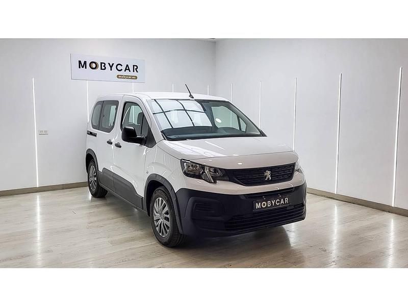 Usado Peugeot Rifter Active 100 kW (136 CV) 2023 Blanco Monovolumen