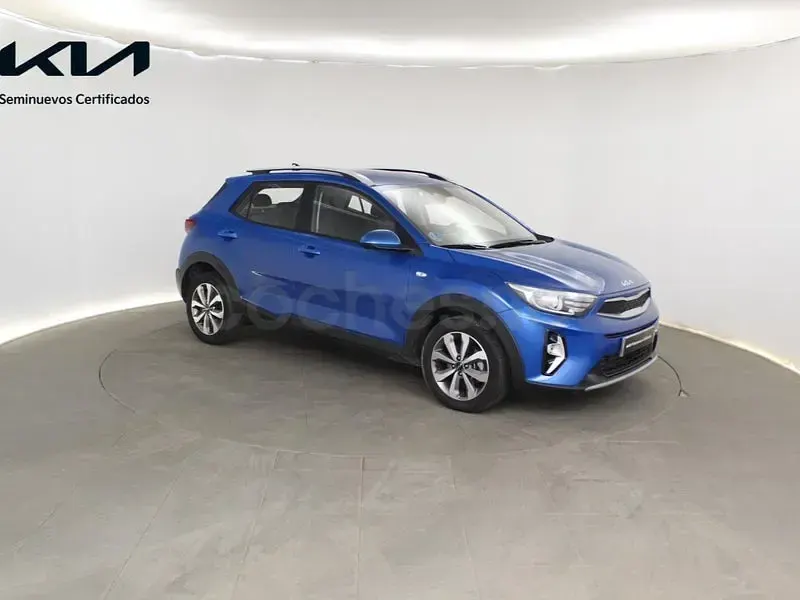 Usado Kia Stonic 100 CV (73 kW) 2025 Azul SUV