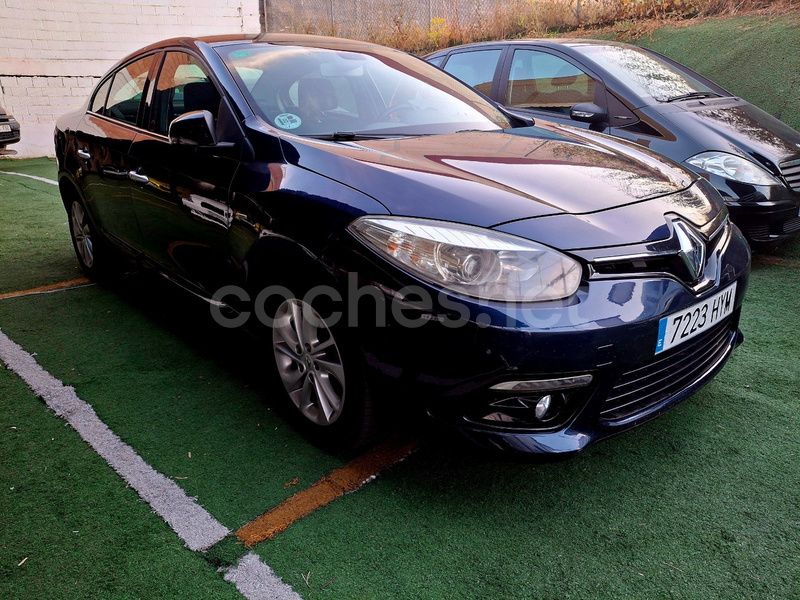 Azul Usado 2014 Renault Fluence LIMITED Berlina | 4990 € - Imagen 1/4