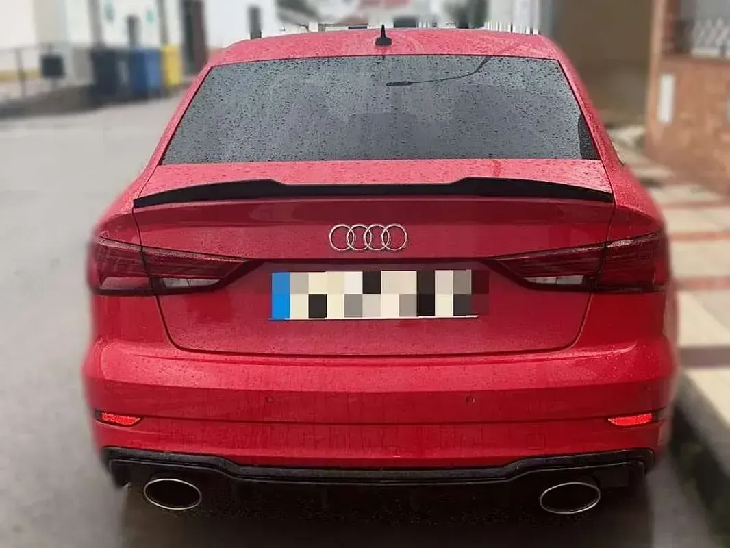 Usado Audi A3 S-Line 150 CV (110 kW) 2018 Rojo Berlina