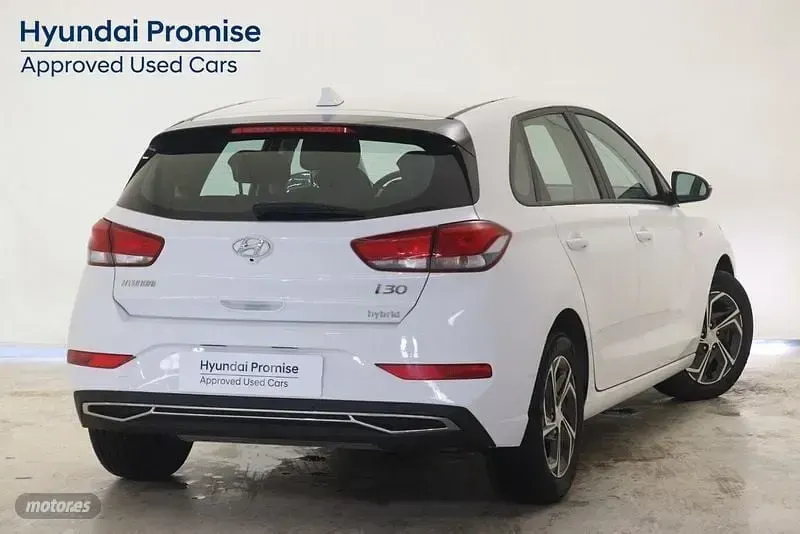 Usado Hyundai i30 120 CV (88 kW) 2022 Berlina